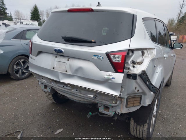 1FMCU9GD7KUA07632 Ford ESCAPE SE