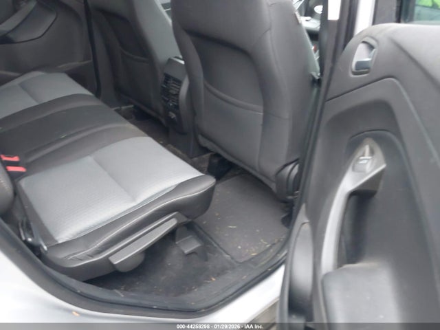1FMCU9GD7KUA07632 Ford ESCAPE SE