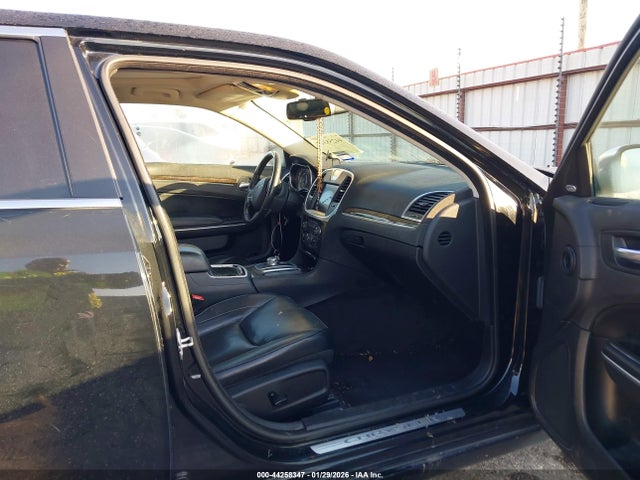 2016 CHRYSLER 300C 2C3CCAEG5GH147733 Photo 4