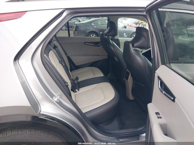 KIA Niro Ev Wave 2023 KNDCT3L18P5021170 Image 8