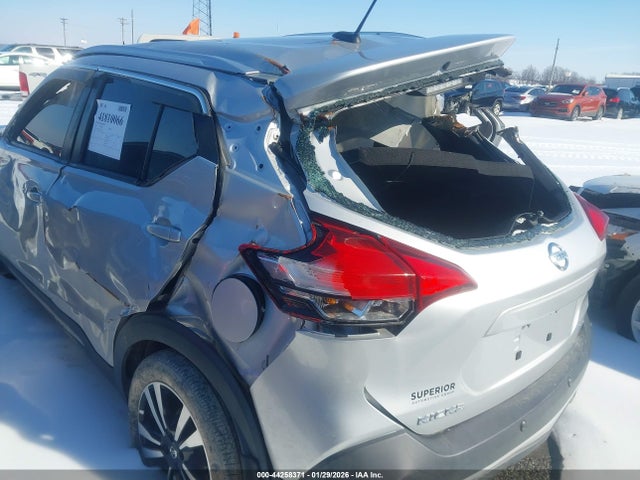 Продажа на аукционе авто 2020 Nissan Kicks Sr Xtronic Cvt, vin: 3N1CP5DV5LL486682, номер лота: 44258371