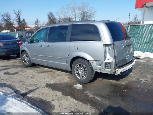 2014 CHRYSLER TOWN & COUNTRY 2C4RC1CG3ER171271 Photo 2