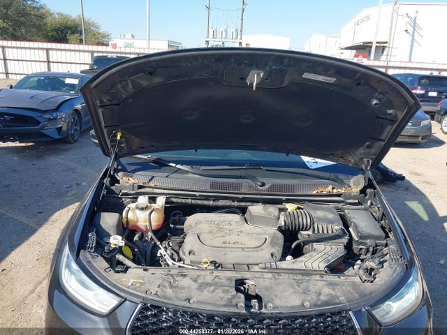 Chrysler Pacifica Touring L 2022 2C4RC1BG1NR182335 Image 10