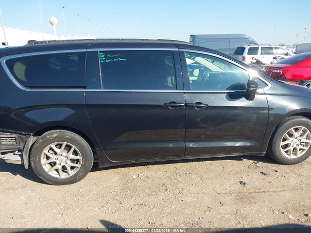 Chrysler Pacifica Touring L 2022 2C4RC1BG1NR182335 Image 14