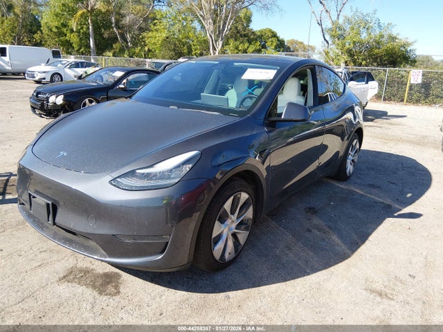2020 TESLA MODEL Y 5YJYGDEE2LF014546 Photo 1