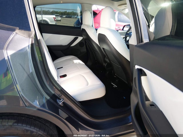 2020 TESLA MODEL Y 5YJYGDEE2LF014546 Photo 7