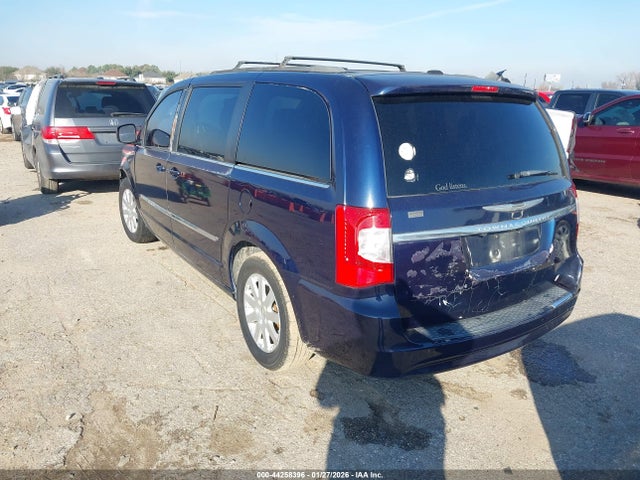 2015 CHRYSLER TOWN & COUNTRY 2C4RC1BG1FR661825 Photo 2