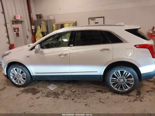44258398 :رقم المزاد ، 1GYKNFRS1JZ212902 vin ، 2018 Cadillac Xt5 Premium Luxury مزاد بيع