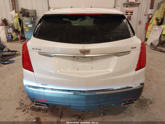 44258398 :رقم المزاد ، 1GYKNFRS1JZ212902 vin ، 2018 Cadillac Xt5 Premium Luxury مزاد بيع