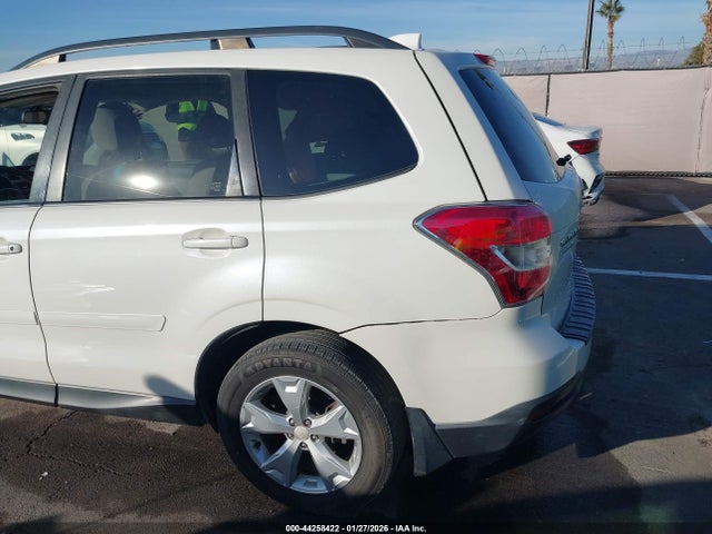 Subaru Forester 2.5i Premium 2016 JF2SJADC7GH416043 Image 17