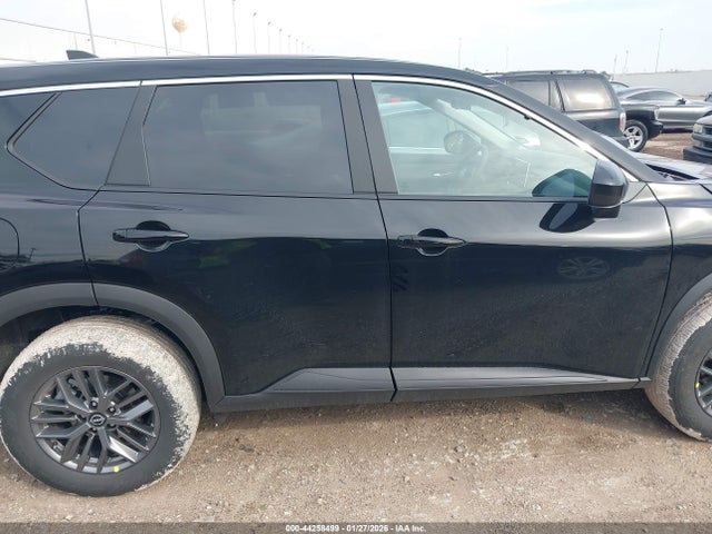 5N1BT3BA5TC758826 Nissan ROGUE SV