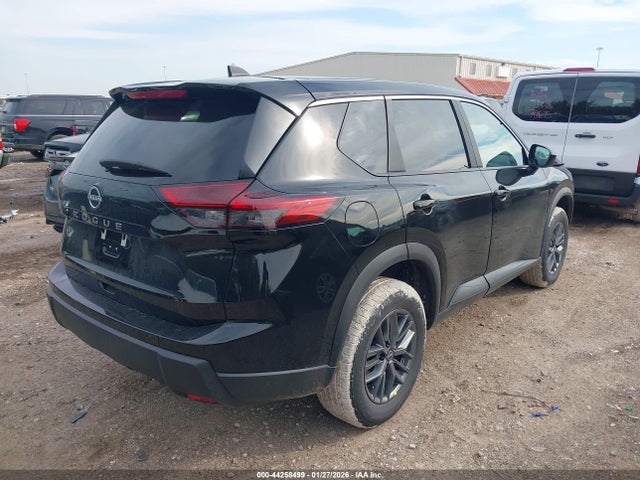 5N1BT3BA5TC758826 Nissan ROGUE SV