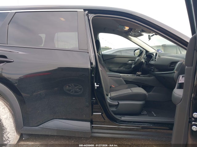 5N1BT3BA5TC758826 Nissan ROGUE SV