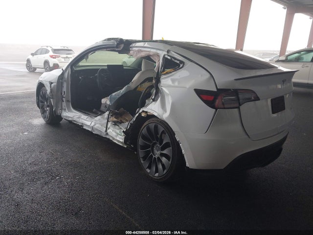 7SAYGDEF2NF350714 Tesla Model Y Performance Dual Motor All-wheel Drive