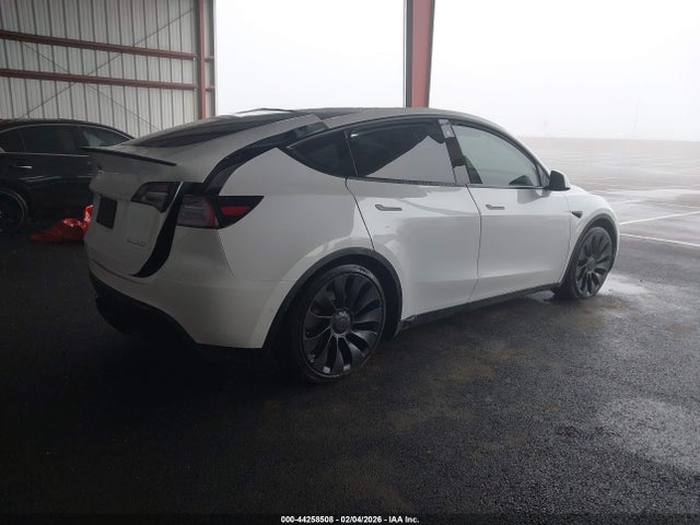 7SAYGDEF2NF350714 Tesla Model Y Performance Dual Motor All-wheel Drive