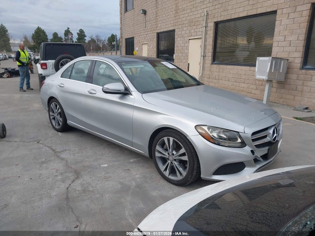 55SWF4JB1GU102269 Mercedes-Benz C 300