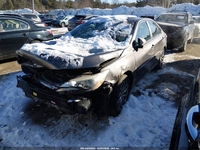 Toyota CAMRY XLE 2016 4T4BF1FK3GR570651 Image 2