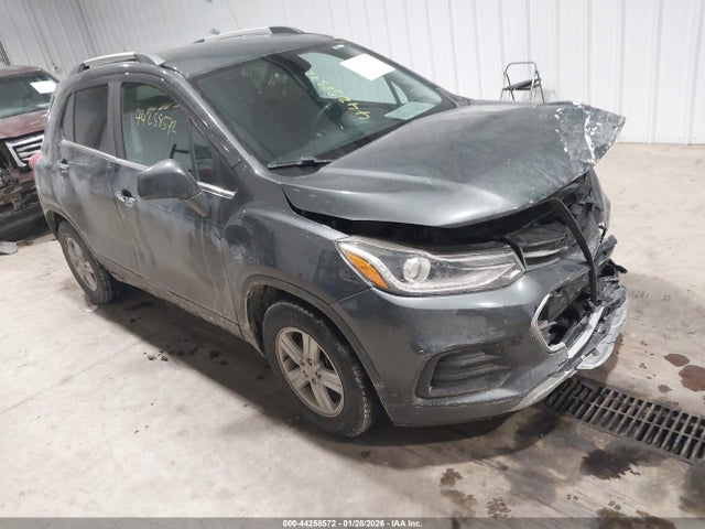 3GNCJLSB7HL182070 Chevrolet Trax Lt