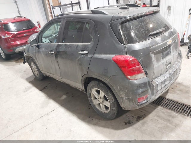 3GNCJLSB7HL182070 Chevrolet Trax Lt