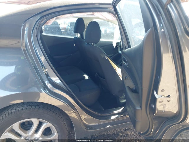 3MYDLBZV5GY144504 Scion IA