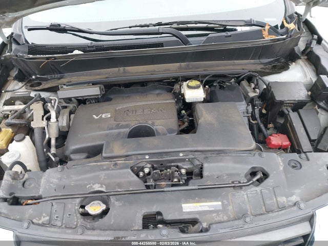 5N1DR2MM6HC639215 Nissan Pathfinder S