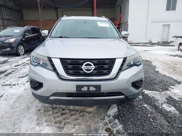 5N1DR2MM6HC639215 Nissan Pathfinder S