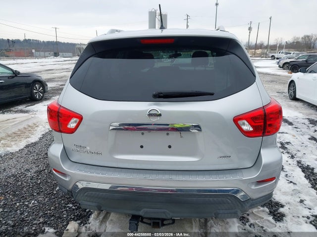 5N1DR2MM6HC639215 Nissan Pathfinder S