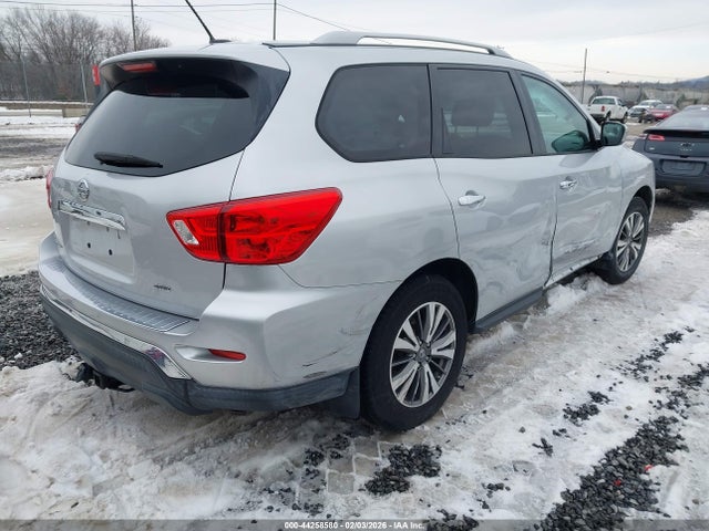 5N1DR2MM6HC639215 Nissan Pathfinder S