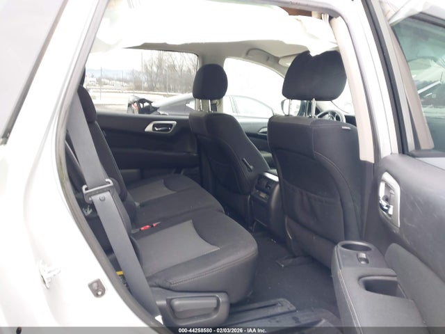 5N1DR2MM6HC639215 Nissan Pathfinder S