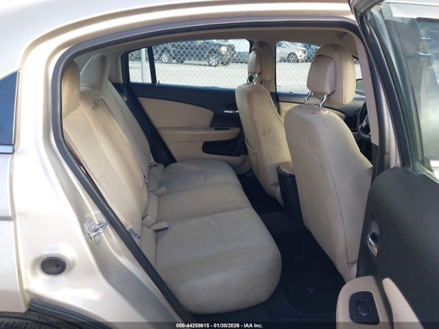 44258615 :رقم المزاد ، 1C3CCBBB6DN765564 vin ، 2013 Chrysler 200 Touring مزاد بيع