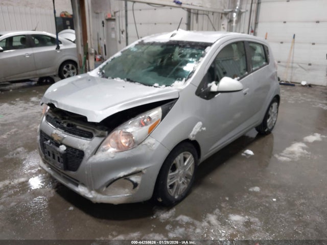 Chevrolet Spark 1lt Cvt 2015 KL8CD6S92FC742660 Image 2