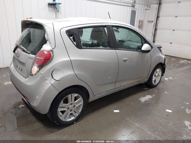 Chevrolet Spark 1lt Cvt 2015 KL8CD6S92FC742660 Image 4