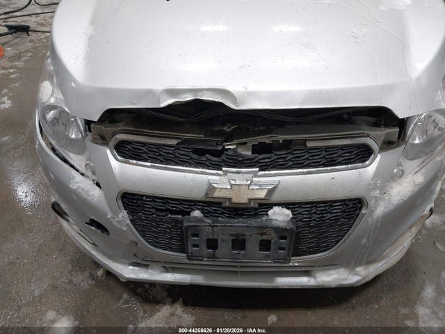 Chevrolet Spark 1lt Cvt 2015 KL8CD6S92FC742660 Image 6