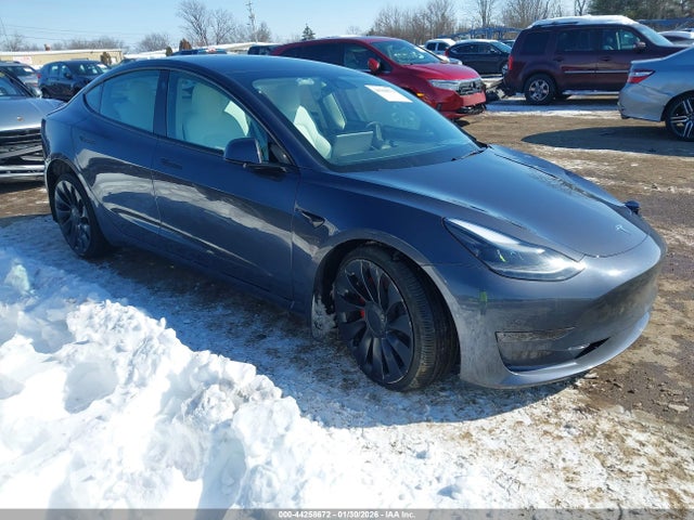 2022 TESLA MODEL 3 5YJ3E1EC1NF261525 Photo 0