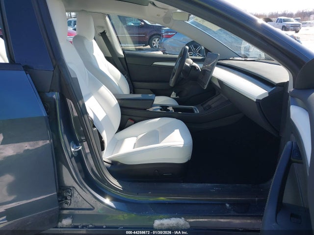 2022 TESLA MODEL 3 5YJ3E1EC1NF261525 Photo 4