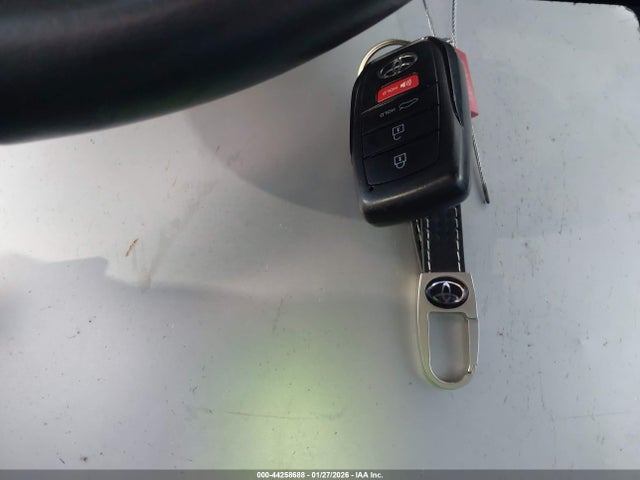 5YFS4MCE5RP195818 Toyota COROLLA SE