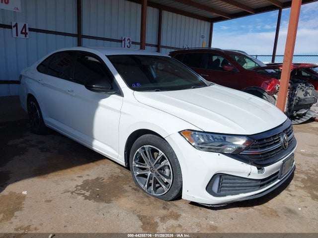 2023 VOLKSWAGEN JETTA 3VWBM7BU0PM010215