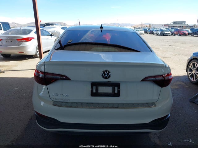 44258706 :رقم المزاد ، 3VWBM7BU0PM010215 vin ، 2023 Volkswagen Jetta 1.5t Sport مزاد بيع