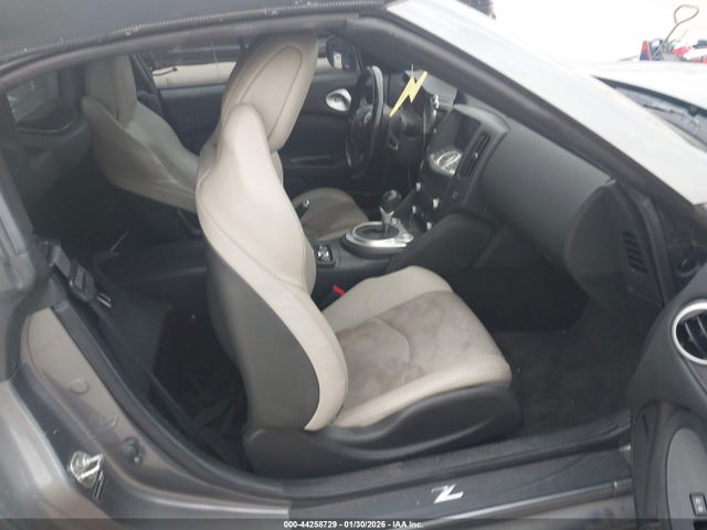 2016 NISSAN 370Z JN1AZ4FH4GM910271 Photo 4