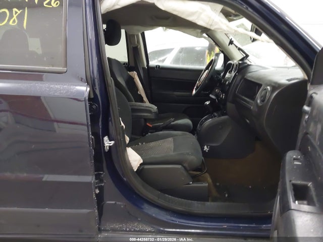 1C4NJRBB5GD713081 Jeep Patriot Sport
