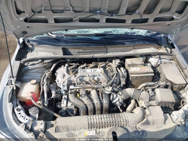 JTDEPMAE5NJ201431 Toyota COROLLA LE