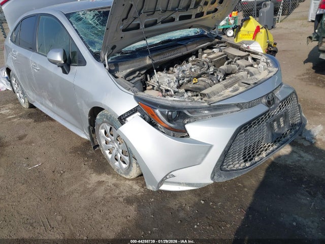 JTDEPMAE5NJ201431 Toyota COROLLA LE