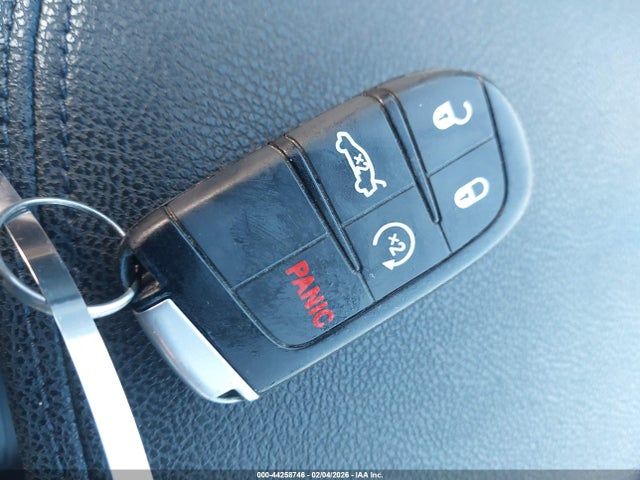 44258746 :رقم المزاد ، 2C3CCAEG8KH697940 vin ، 2019 Chrysler 300 Limited مزاد بيع