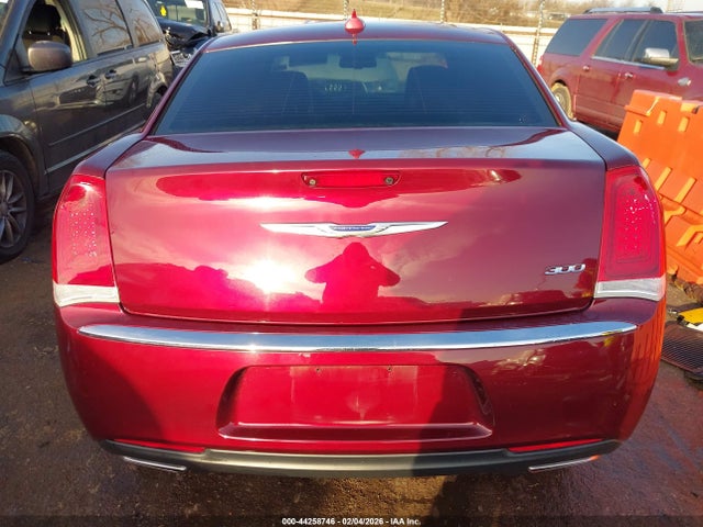 44258746 :رقم المزاد ، 2C3CCAEG8KH697940 vin ، 2019 Chrysler 300 Limited مزاد بيع