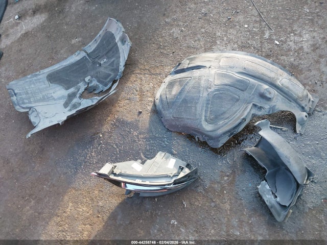 44258746 :رقم المزاد ، 2C3CCAEG8KH697940 vin ، 2019 Chrysler 300 Limited مزاد بيع