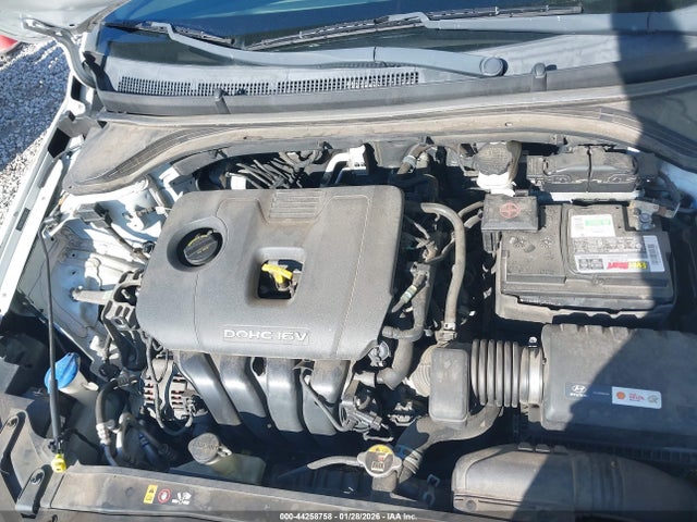 5NPD84LF0JH302278 Hyundai ELANTRA SEL