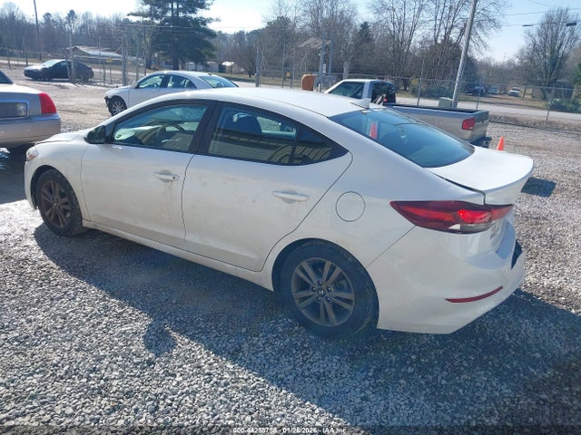 5NPD84LF0JH302278 Hyundai ELANTRA SEL