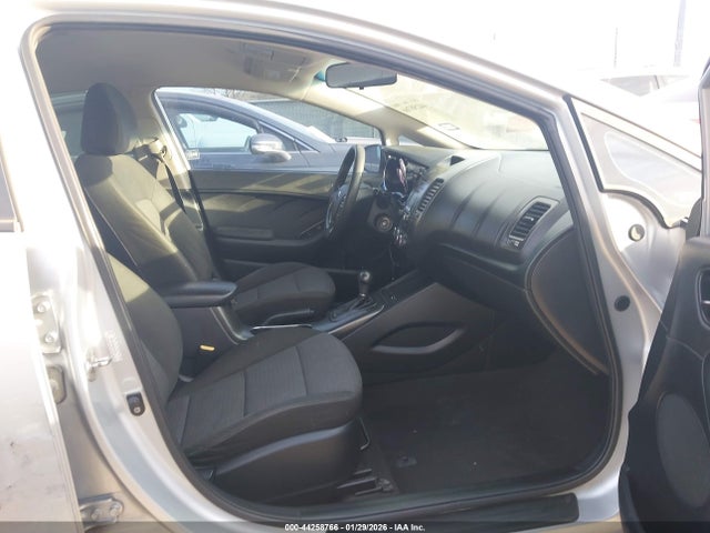 KNAFX4A64G5443505 KIA FORTE LX