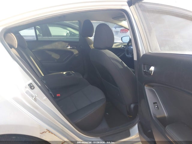 KNAFX4A64G5443505 KIA FORTE LX
