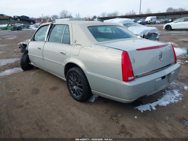 2007 CADILLAC DTS 1G6KD57Y47U213626 Photo 2